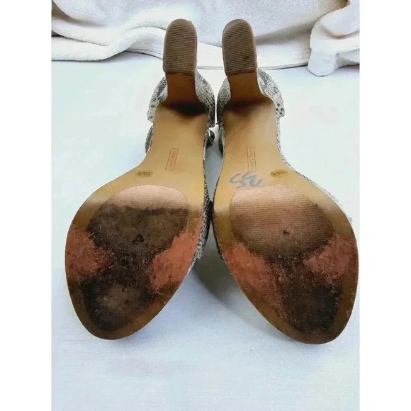 Vince Camuto Size 5.5M Women's Snake Print Adjustable Ankle Strap Open Toe Shoes - Picture 10 of 14